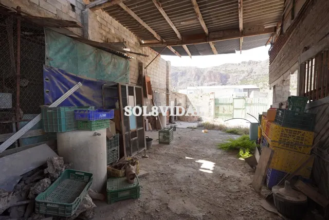 SOL8VIDAL VENDE CASA CON PARCELA — 41