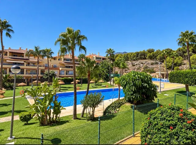 Estupendo piso 4 dormitorios planta baja con grandes terrazas en pinillo (Torremolinos) — 49