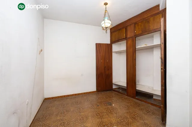 Edificio con gran potencial de desarrollo residencial en Zaidín – Granada — 24