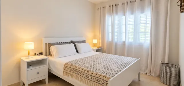 Planta baja en urbanización de lujo — 23