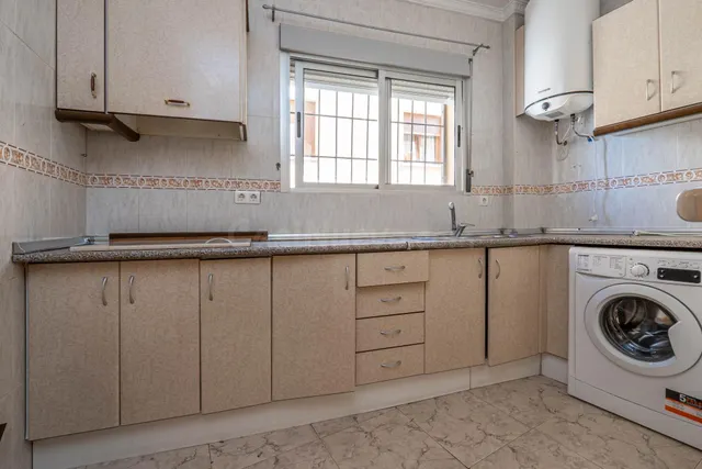 Edificio en Venta en Guadix - Oportunidad de Inversión — 4