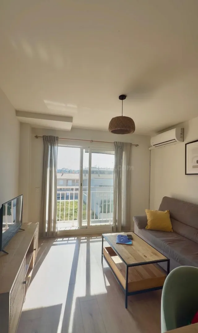 Apartamento de 2 dormitorios a pocos minutos de la playa | T - foto 5