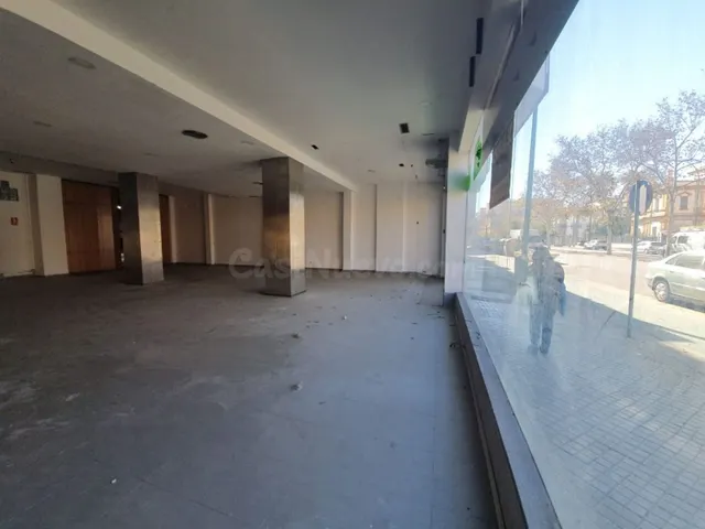 LOCAL COMERCIAL DISPONIBLE EN AVDA CRUZ DEL CAMPO