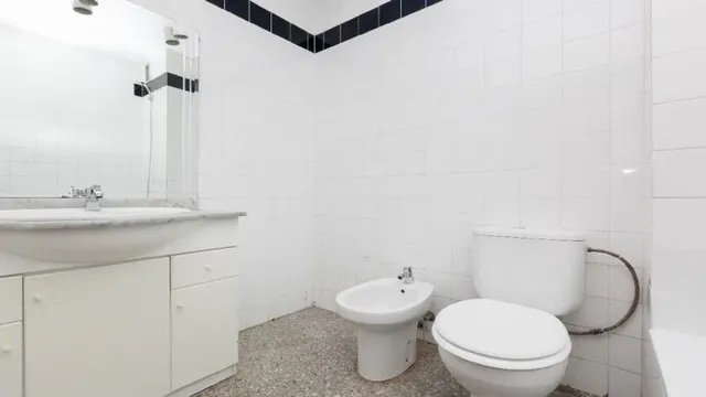 PISO EN VENTA CON INQUILINO - EL PRAT DE LLOBREGAT — 16
