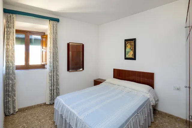 Espectacular edificio a 3 calles con vivienda y locales comerciales en pleno centro de Alhama de Gr — 33