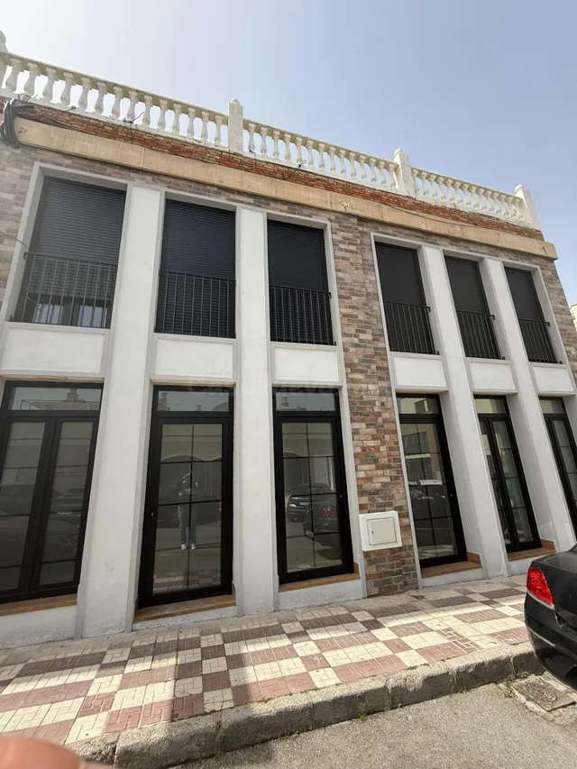 Estudio a estrenar completamente reformado en planta baja en - foto 2