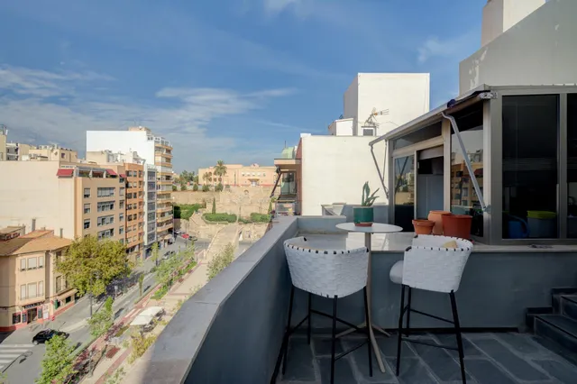 Ático con solárium de una habitación doble y un despacho en Avda. General Marvá — 8