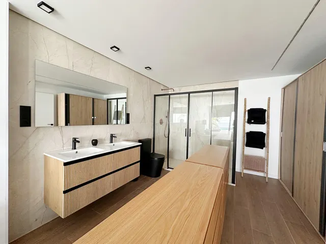 Espectacular vivienda de diseño con piscina privada — 21