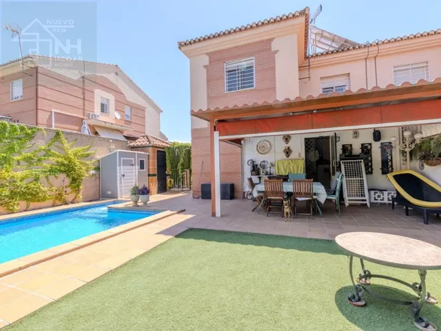 Chalet 3 habitaciones 155m² en venta - URB CORTIJO DEL AIRE — 33