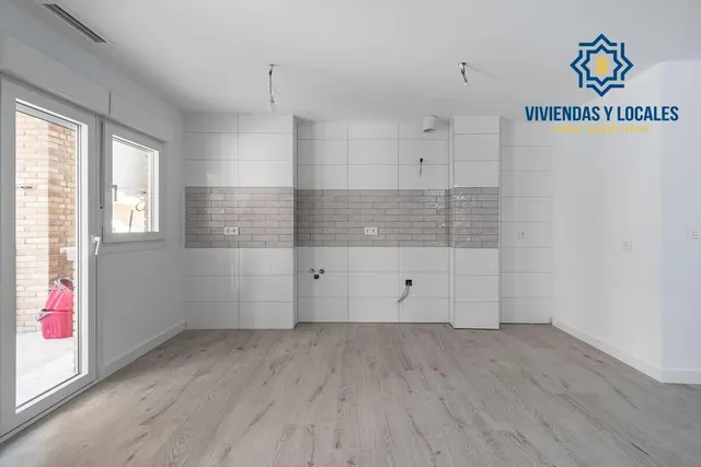 Piso reformado en Avenida Barcelona — 8