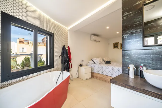 Chalet reformado con piscina, dos apartamentos independientes y garaje en Las Maravillas — 24