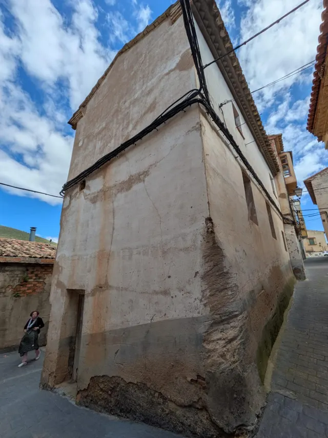 CASA DE 316m2 construidos en el bonito pueblo de Moros, proximo a Calatayud — 24