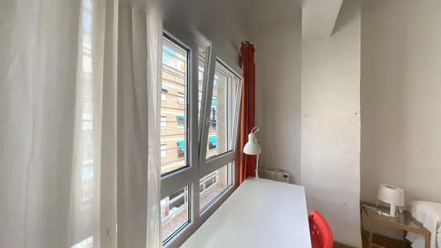 Piso de 3 dormitorios en alquiler -  barrio san antón — 27
