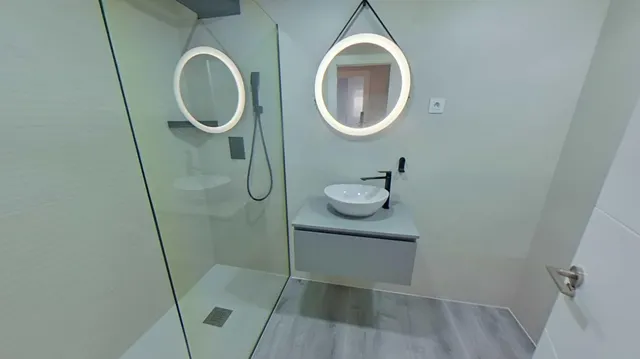 ¡SE ALQUILA!! Impresionante vivienda de tres habitaciones con terraza de 50m2 en la zona de La Garena. — 31