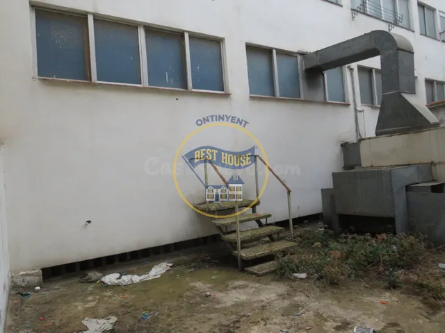 Local comercial 325m² en alquiler - Ontinyent