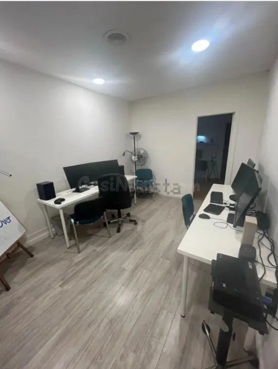 Local comercial en alquiler — 4