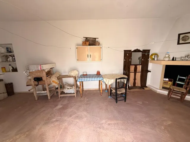 Casa señorial con gran fachada y patios en Benamejí (Córdoba - foto 4