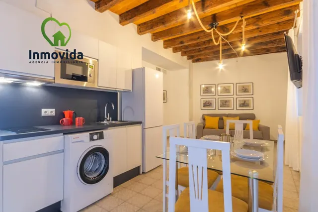 Moderno y Renovado Piso con Licencia Turística en el Corazón del Casco Antiguo de Córdoba — 4