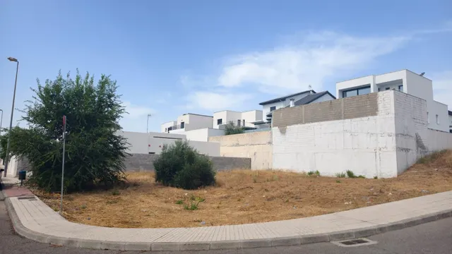Terreno en venta en Peligros — 6