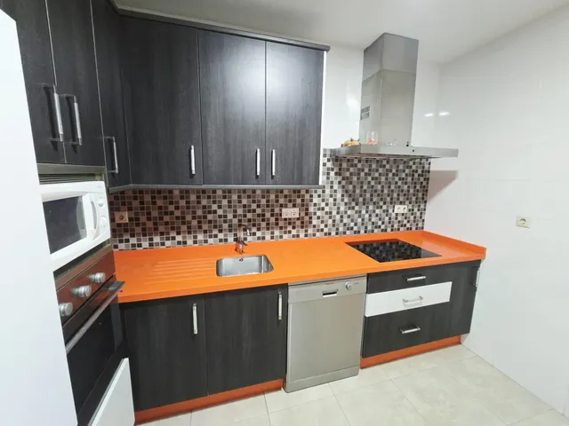 APARTAMENTO EN VENTA EN LA URBANIZACIÓN LA SALCHI — 11
