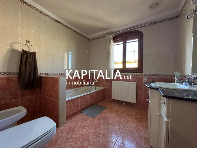 Casa en VENTA en Canals, zona Les Moles, con enorme jardín, grandes posibilidades, parking y 5 dormitorios — 17