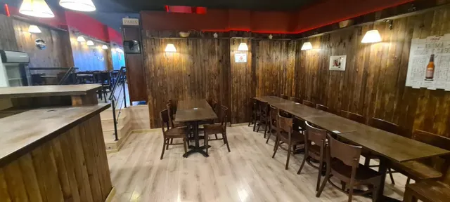 LOCAL EN LLOGUER (TRASPÀS DE NEGOCI) — 9