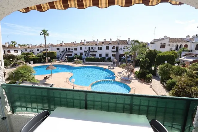 Bungalowplanta alta en Cabo Roig — 2