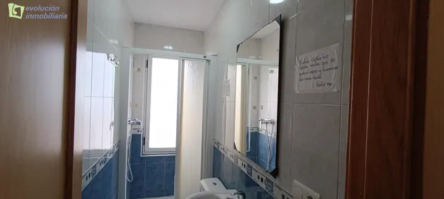 Se vende piso en calle San Isidro - Burgos — 18