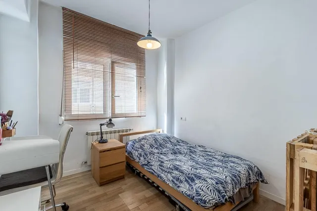 PISO REFORMADO EN VENTA · PEDRO ANTONIO DE ALARCÓN · GRANADA — 13