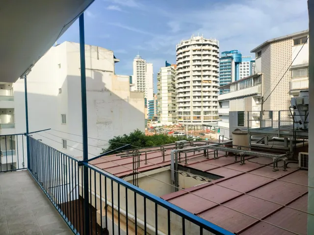 Piso amplio y reformado en pleno corazon comercial de Benidorm y a pocos pasos de la playa — 31