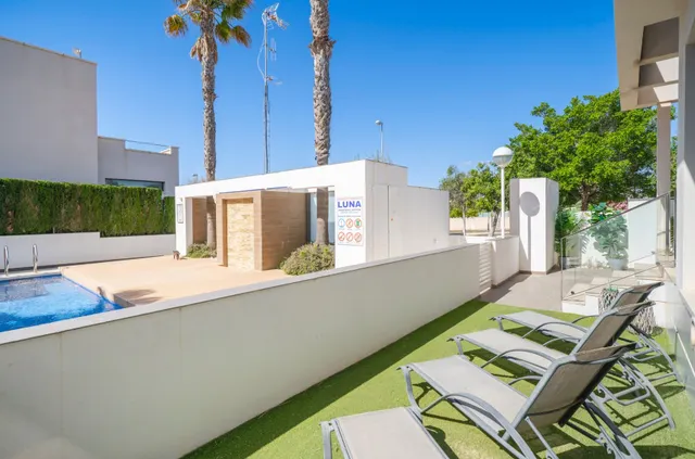Villa 3 habitaciones 122m² en venta - Centro de la Ciudad Quesada — 39