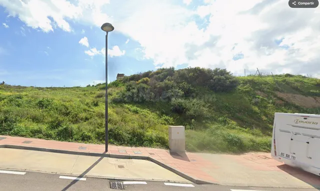 Parcela de 534 m2 en Estepona con vistas a golf y montaña - foto 4