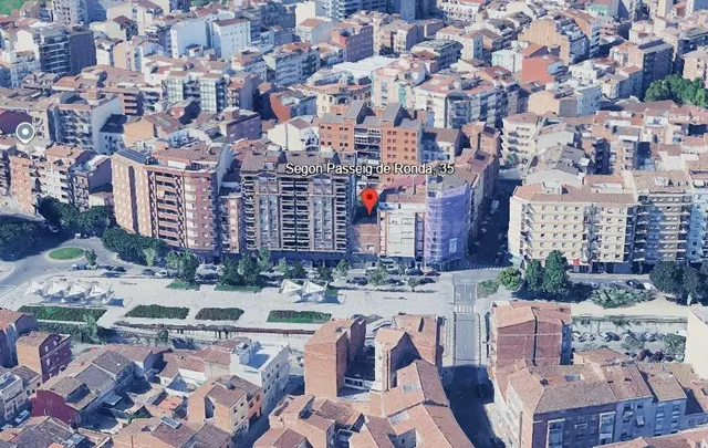 SOLAR EDIFICABLE EN SEGUNDO PASEO DE RONDA - foto 2
