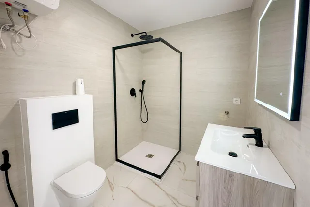 Estudio recién reformado con vistas al mar en puerto rico/amadores — 5