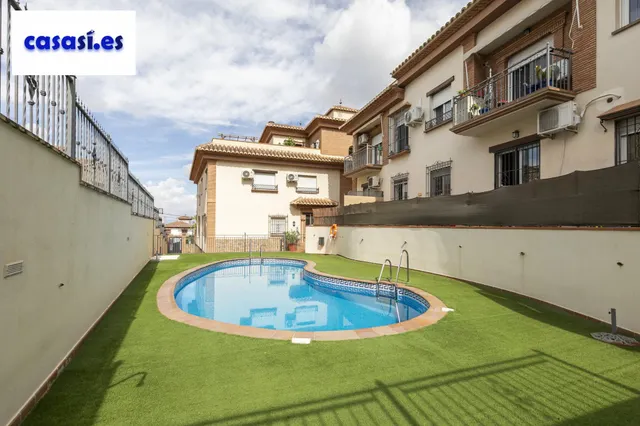 Ático en venta en La Zubia — 18