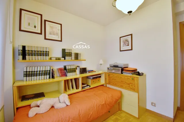 PARQUE CATALUÑA - 4 habitaciones y 2 baños. Terraza y 2 plazas de garaje OPCIONALES. — 37