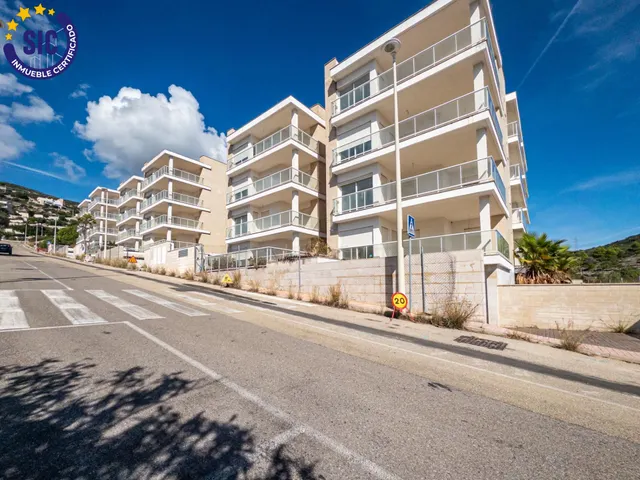 Apartamento de dos dormitorios con vistas al mar — 27