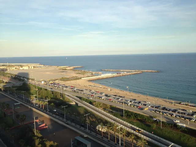 Piso de Lujo con vista Magnificas al Mar y a Barcelona - foto 3