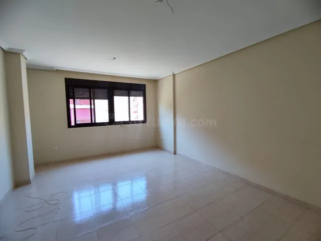 Piso en Noreña sin amueblar - foto 3