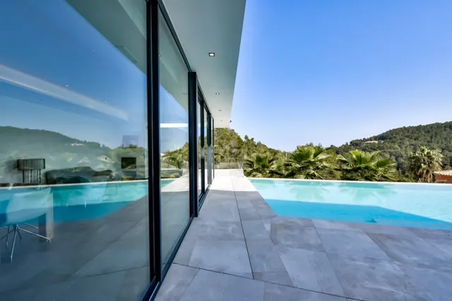Impresionante villa moderna en una ubicación privilegiada con vistas al mar — 15
