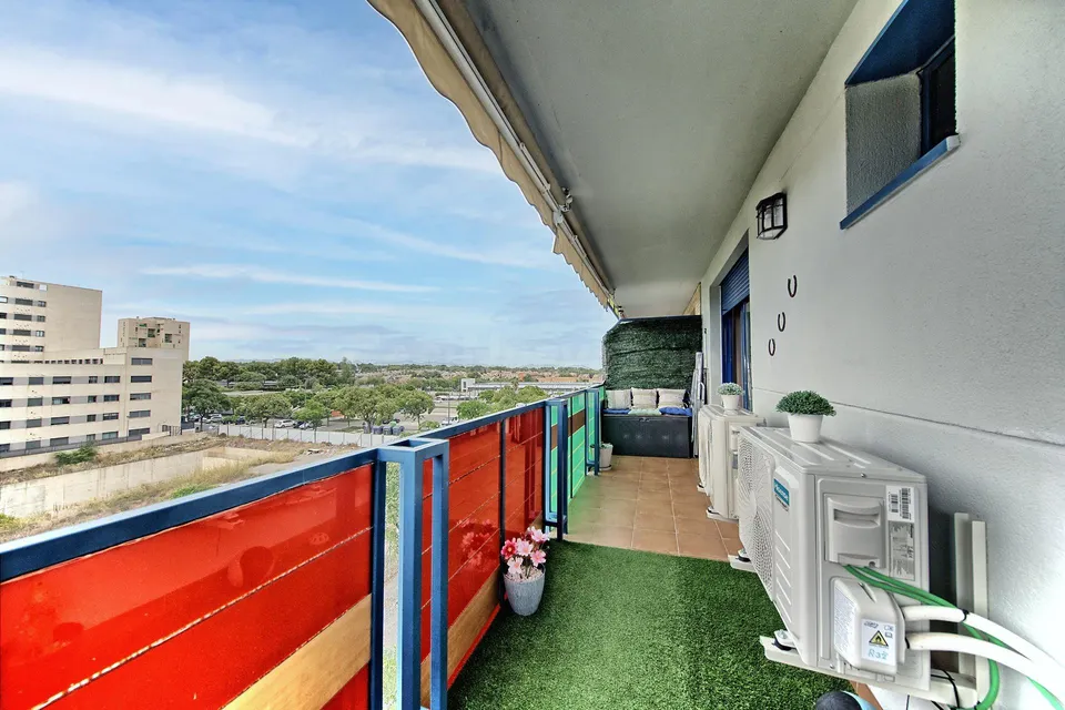 PISO CON VISTAS! TERRAZA INCREIBLE. 3 HB, PLAZA DE GARAJE y TRASTERO.