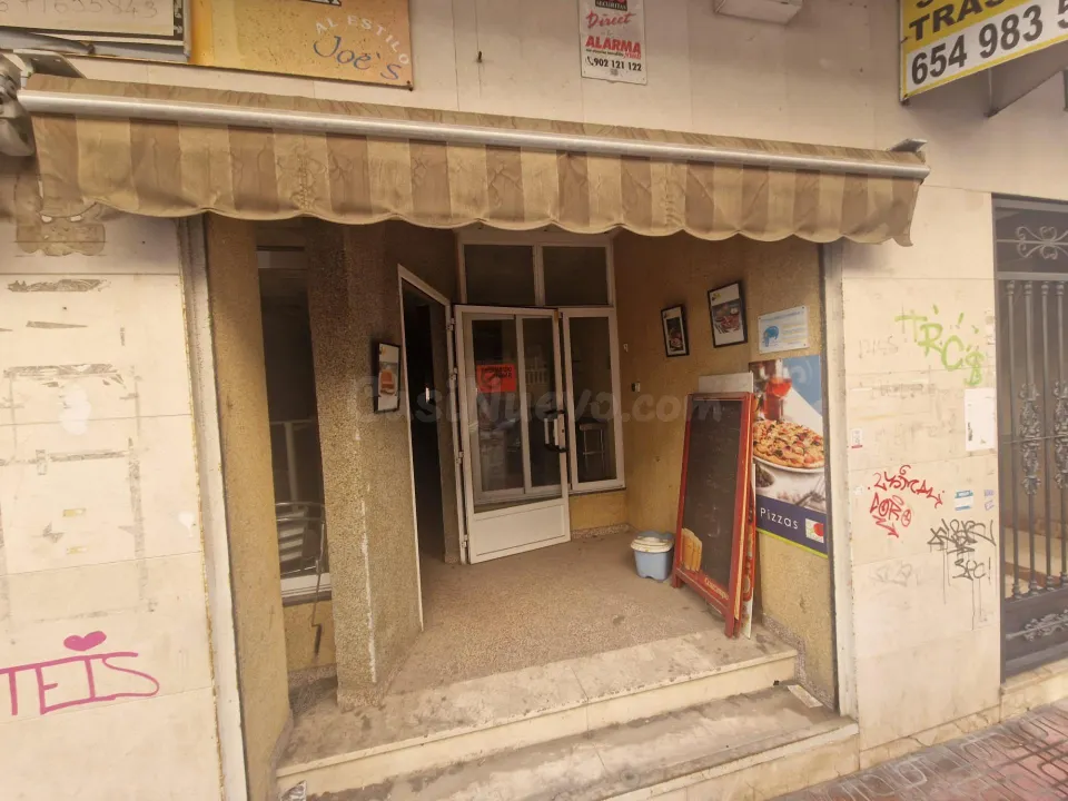LOCAL COMERCIAL A 200M DE LA PLAYA DEL CURA.