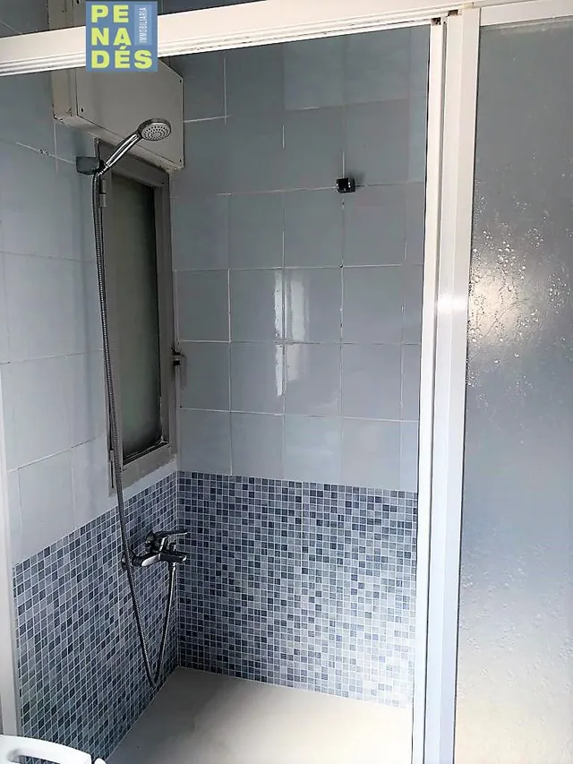 A ESCASOS METROS DEL CASCO URBANO. — 26