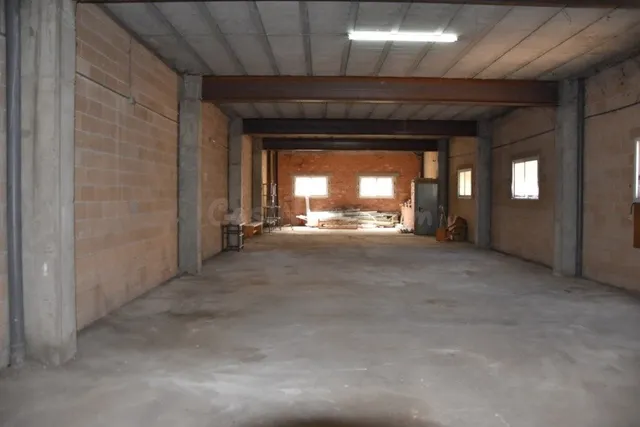 Nave industrial 434m² en venta - Horta de sant joan - foto 4