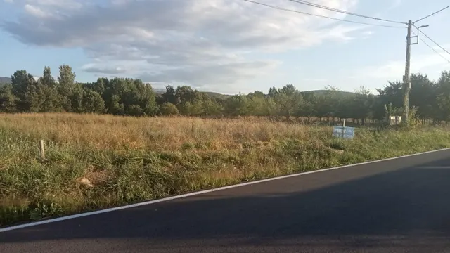 SE VENDE FINCA URBANA EN VILLADEPALOS - foto 2