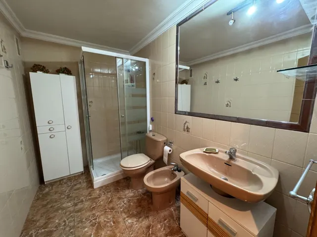 APARTAMENTO CON REFORMA INTEGRAL GRAN TERRAZA Y A ESCASOS METROS DEL MAR — 28