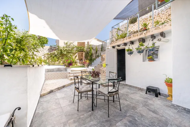 Casa de pueblo reformada con jardín en Campanet — 30