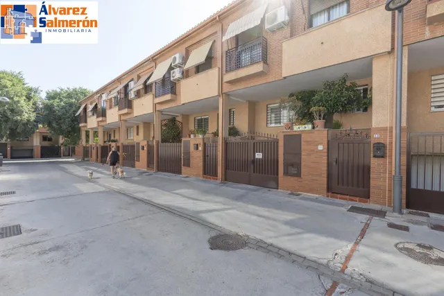 ¡EXCLUSIVA VIVIENDA UNIFAMILIAR CON PATIO PRIVADO EN ARMILLA! — 41