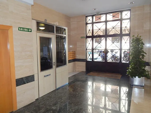 ETXEA Vende piso en el centro de Pamplona, 4 dormitorios, salón cocina, baño y aseo — 32