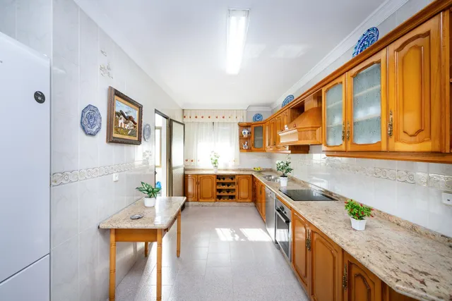 Casa de 6 dormitorios con piscina privada, terrazas y espectaculares vistas en Órgiva – Granada — 15